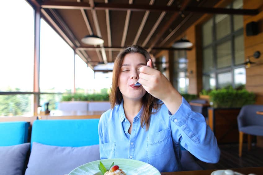 ¿Por qué tengo que comer despacio?