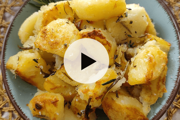 Patatas al horno crujientes: el acompañamiento que siempre triunfa