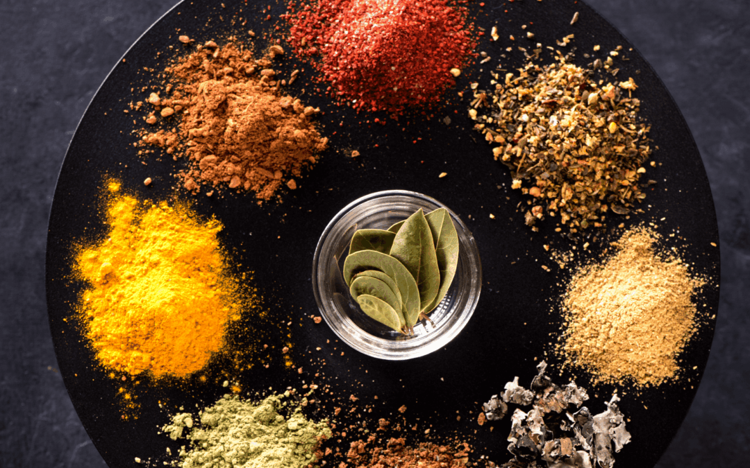 Especias y hierbas que bajan la inflamación (y suben el sabor)